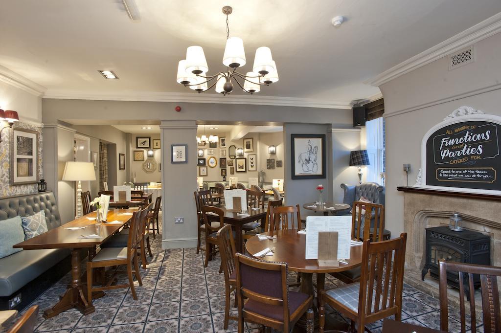 The Goddard Arms Hotel Swindon Eksteriør billede