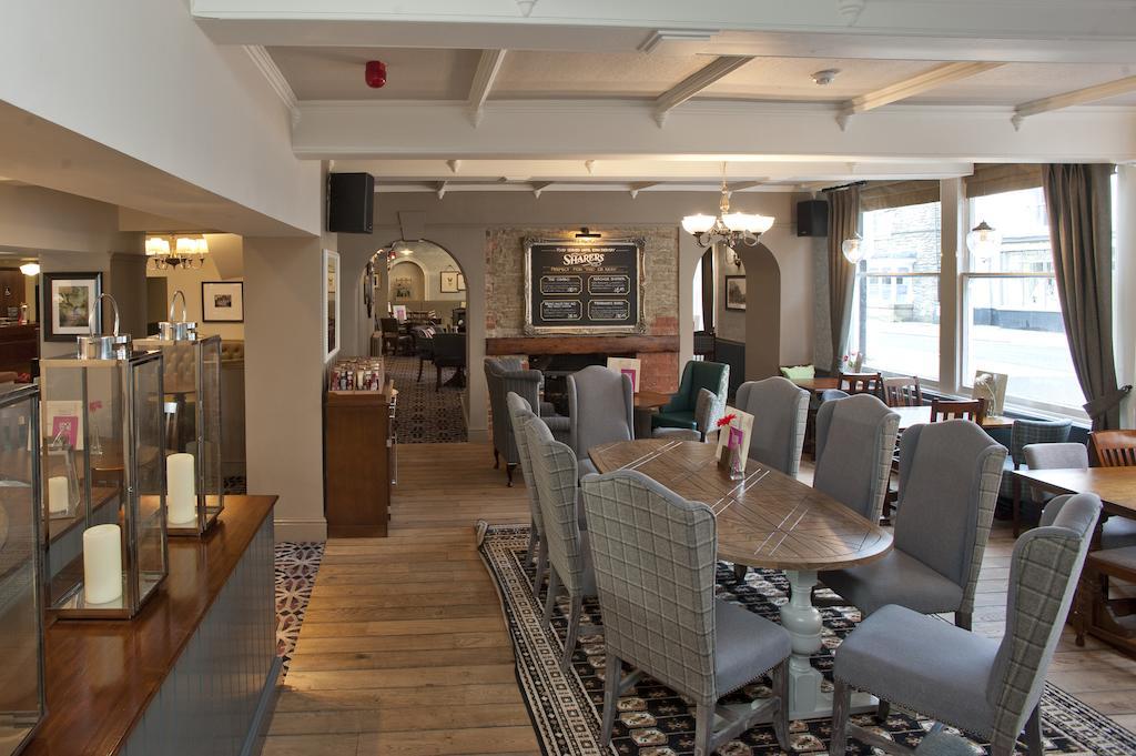 The Goddard Arms Hotel Swindon Eksteriør billede