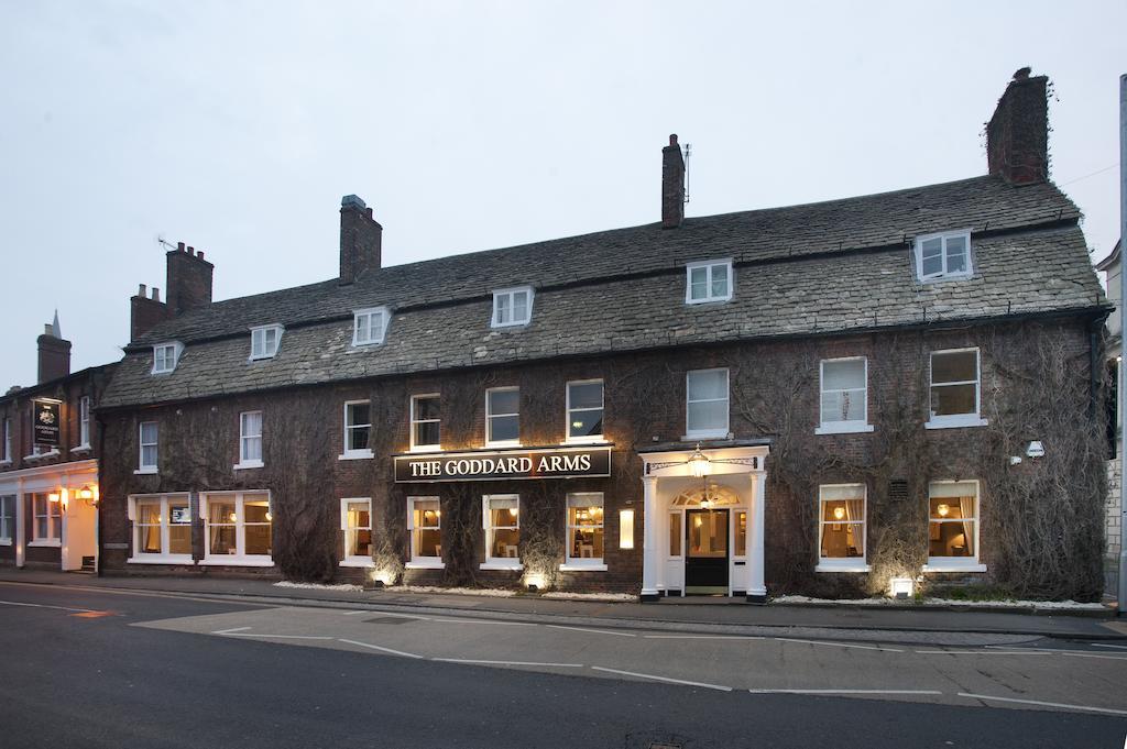 The Goddard Arms Hotel Swindon Eksteriør billede