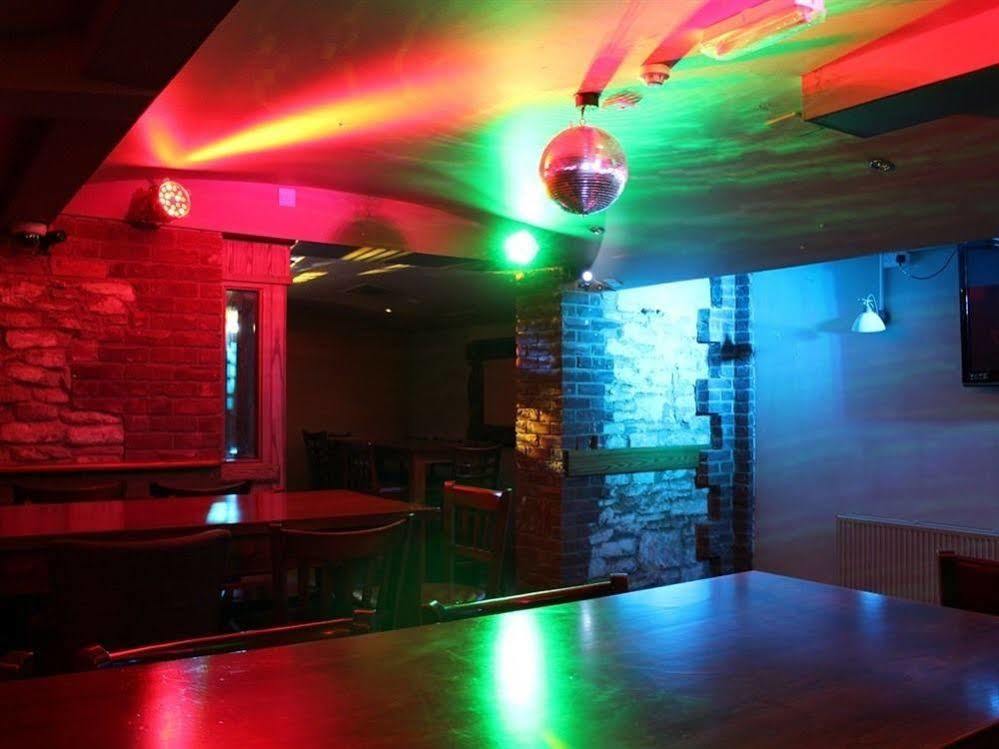 The Goddard Arms Hotel Swindon Eksteriør billede