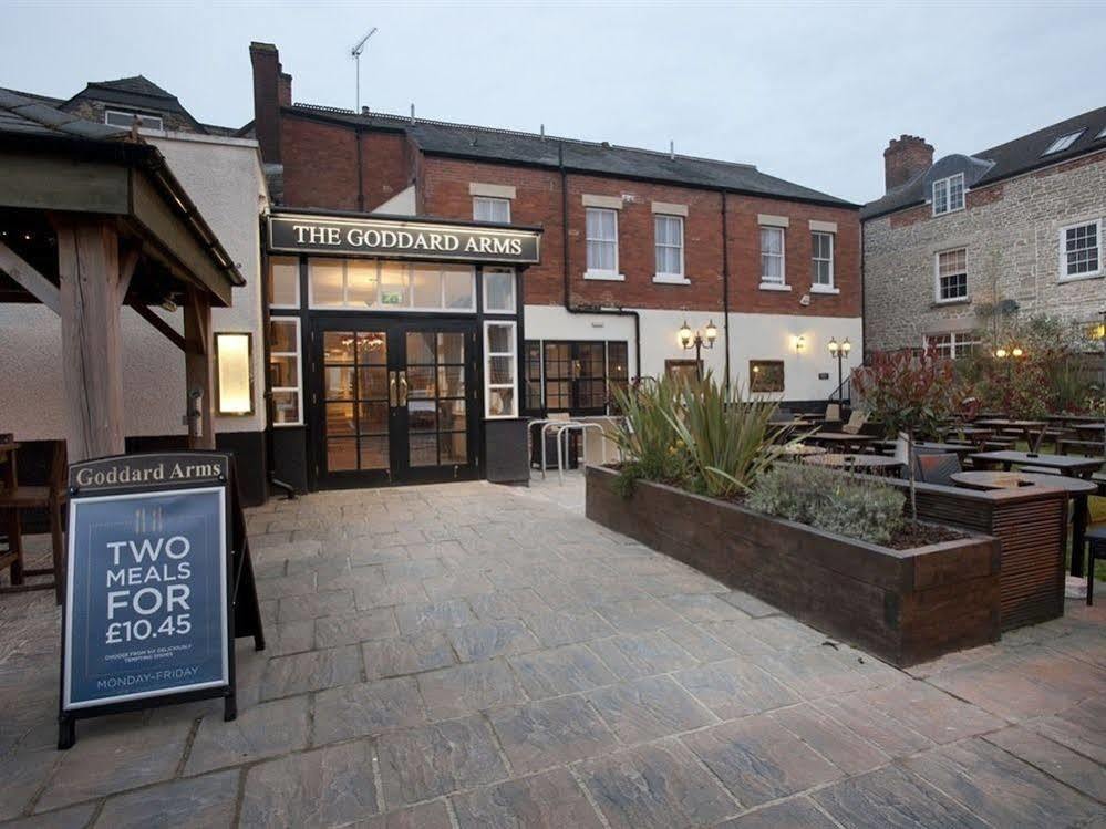 The Goddard Arms Hotel Swindon Eksteriør billede
